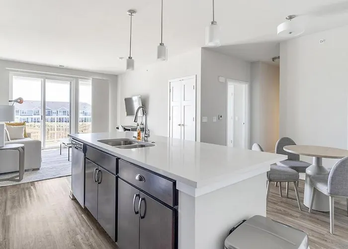 Landing Modern With Amazing Amenities Apartment *