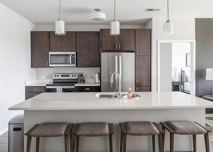 Landing Modern With Amazing Amenities West Dundee